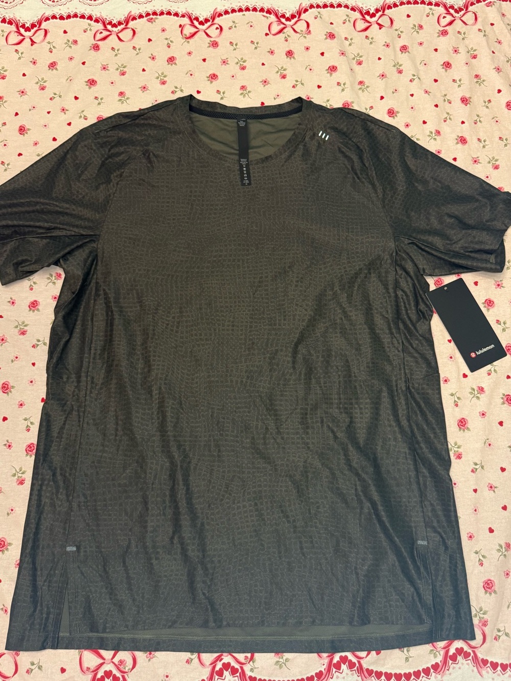 NWT Lululemon Men’s License To Train Short Sleeve